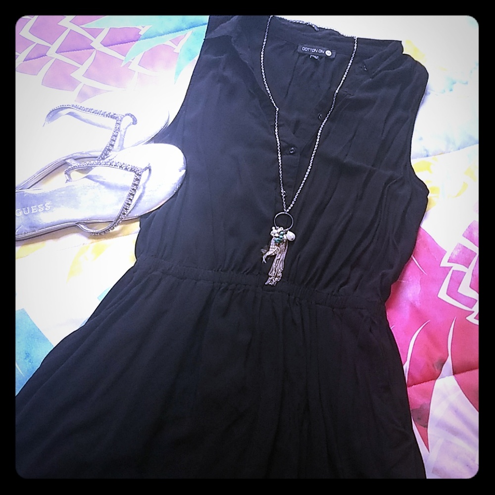 *last chance* Sleeveless black high-low dress